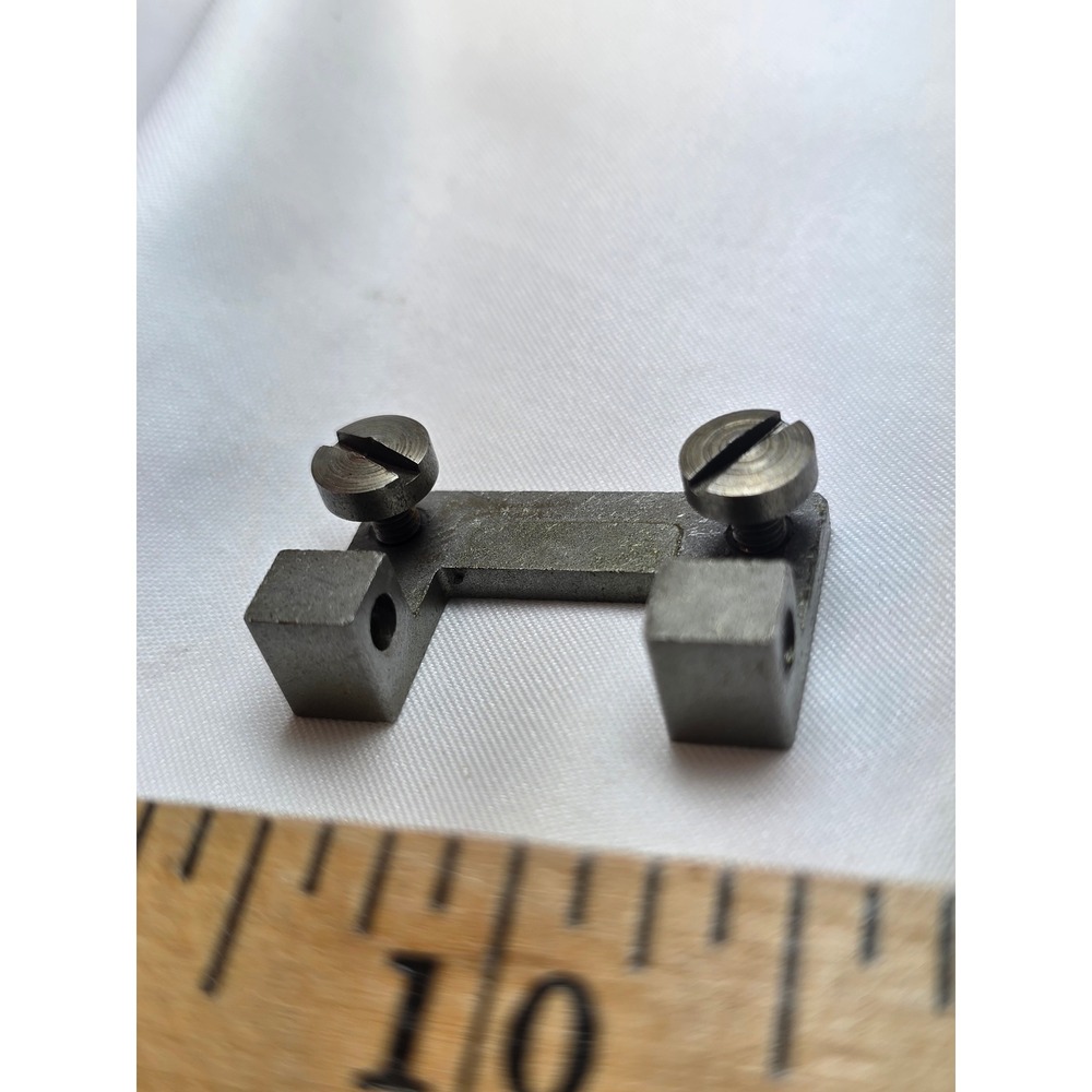 Singer 172577 Feed Dog Driver Bracket with Screws for Singer 714 Stylist USA